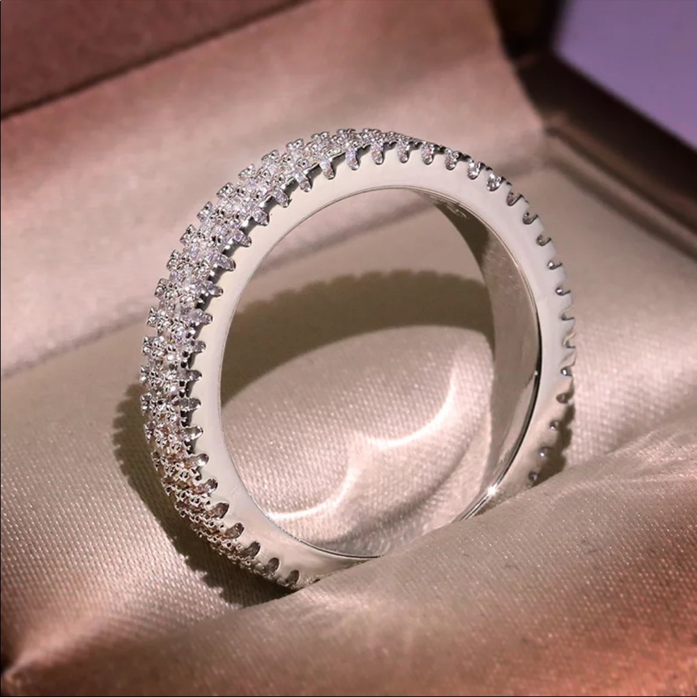 🔥HOST PICK 925 Sterling Silver Dazzling Pave Diamond Ring - Picture 3 of 12